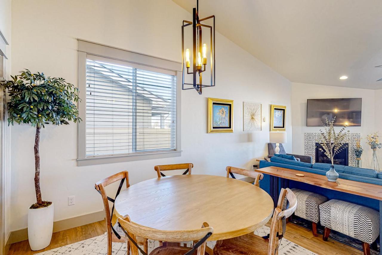 Quaint Hollow Meridian Exterior foto